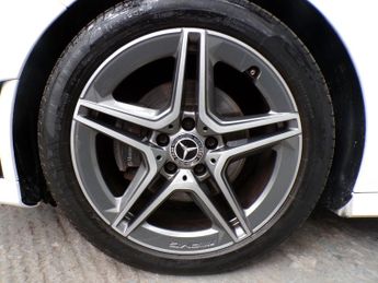 MERCEDES-BENZ A-CLASS 1.3 A 180 AMG LINE EXECUTIVE 4DR Automatic