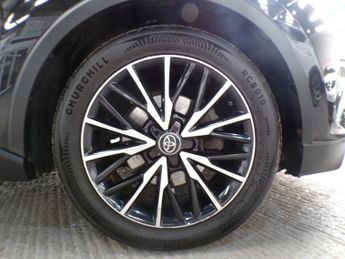 TOYOTA CHR 1.8 EXCEL 5DR CVT