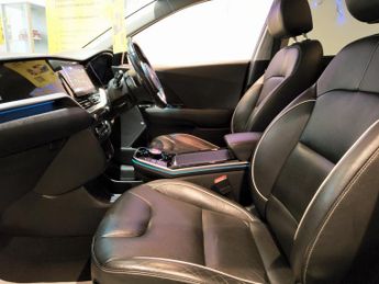 KIA NIRO 4 5DR Automatic