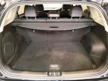 KIA NIRO 4 5DR Automatic