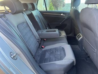 VOLKSWAGEN GOLF 2.0 GT TDI BLUEMOTION TECHNOLOGY DSG 5DR Semi Automatic