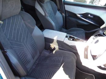 PEUGEOT 3008 GT 5DR AUTOMATIC