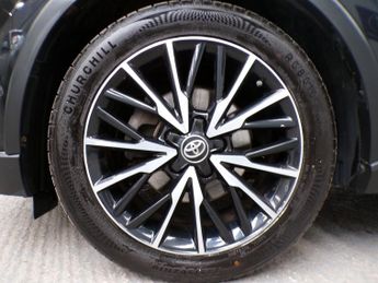 TOYOTA CHR 1.8 EXCEL 5DR CVT