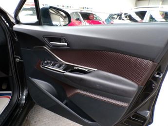 TOYOTA CHR 1.8 EXCEL 5DR CVT