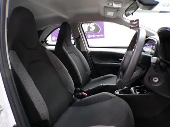 TOYOTA AYGO X 1.0 VVT-I PURE 5DR Automatic