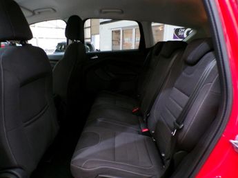 FORD KUGA 2.0 ZETEC TDCI 5DR Manual