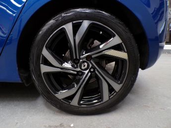 RENAULT CLIO 1.6 E-TECH ENGINEERED PHEV 5DR Automatic