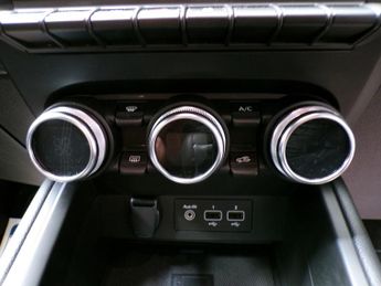RENAULT CLIO 1.6 E-TECH ENGINEERED PHEV 5DR Automatic