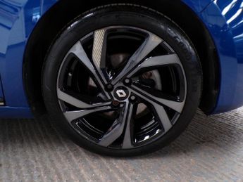 RENAULT CLIO 1.6 E-TECH ENGINEERED PHEV 5DR Automatic