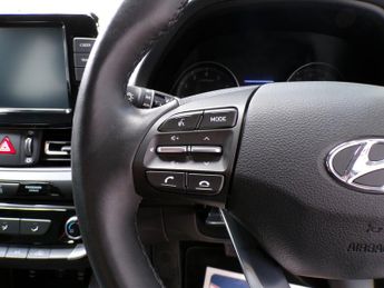 HYUNDAI I30 1.0 T-GDI SE CONNECT MHEV 5DR Automatic