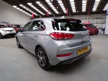 HYUNDAI I30 1.0 T-GDI SE CONNECT MHEV 5DR Automatic