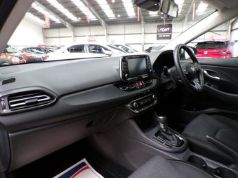HYUNDAI I30 1.0 T-GDI SE CONNECT MHEV 5DR Automatic