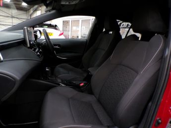 TOYOTA COROLLA 1.8 VVT-I DESIGN 5DR CVT