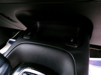 TOYOTA COROLLA 1.8 VVT-I DESIGN 5DR CVT