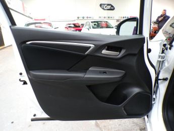 HONDA JAZZ 1.3 I-VTEC SE NAVI 5DR CVT