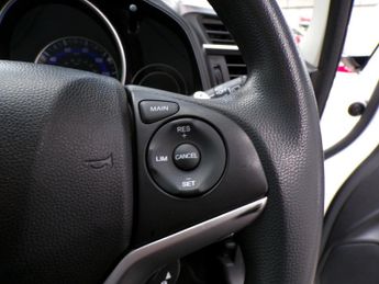 HONDA JAZZ 1.3 I-VTEC SE NAVI 5DR CVT