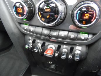 MINI COUNTRYMAN 1.5 COOPER CLASSIC 5DR AUTOMATIC