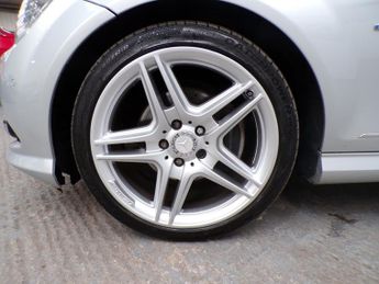 MERCEDES-BENZ C-CLASS 2.1 C220 CDI BLUEEFFICIENCY SPORT 4DR Automatic