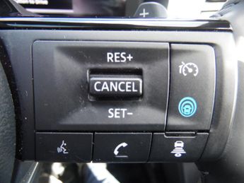NISSAN QASHQAI 1.3 DIG-T TEKNA XTRONIC 5DR CVT