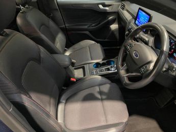 FORD FOCUS 1.0T EcoBoost ST-Line X Auto Euro 6 (s/s)