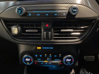 FORD FOCUS 1.0T EcoBoost ST-Line X Auto Euro 6 (s/s)