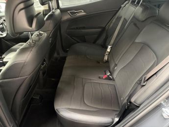 KIA SPORTAGE 1.6 h T-GDi 3 Auto Euro 6 (s/s)