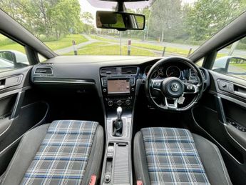 VOLKSWAGEN GOLF 1.4 GTE NAV DSG 5DR Semi Automatic