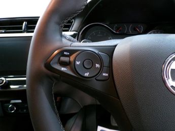 VAUXHALL CORSA 1.2 DESIGN 5DR Automatic