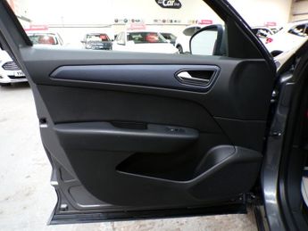 RENAULT ARKANA 1.6 ICONIC E-TECH 4DR Automatic
