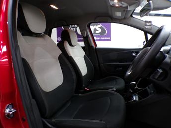 RENAULT CAPTUR 1.5 ICONIC DCI 5DR Automatic