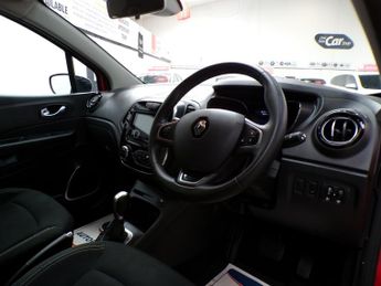 RENAULT CAPTUR 1.5 ICONIC DCI 5DR Automatic