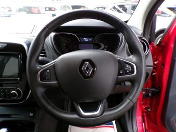 RENAULT CAPTUR 1.5 ICONIC DCI 5DR Automatic