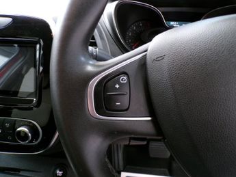 RENAULT CAPTUR 1.5 ICONIC DCI 5DR Automatic
