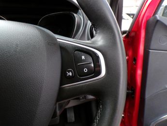 RENAULT CAPTUR 1.5 ICONIC DCI 5DR Automatic
