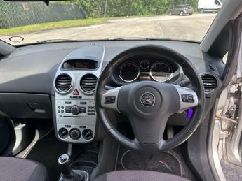 VAUXHALL CORSA 1.2 SXI A/C 16V 3DR Manual