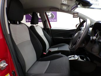TOYOTA YARIS 1.5 VVT-I DESIGN 5DR CVT