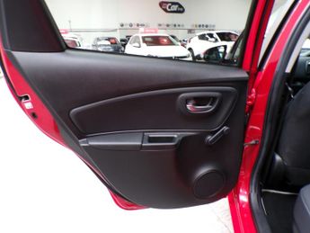 TOYOTA YARIS 1.5 VVT-I DESIGN 5DR CVT
