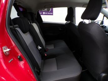 TOYOTA YARIS 1.5 VVT-I DESIGN 5DR CVT