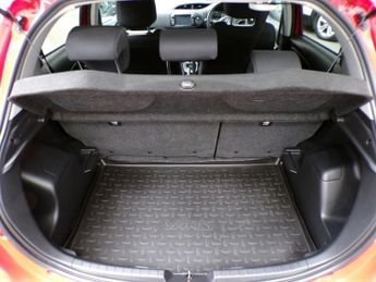 TOYOTA YARIS 1.5 VVT-I DESIGN 5DR CVT