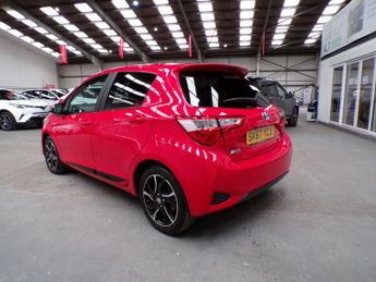 TOYOTA YARIS 1.5 VVT-I DESIGN 5DR CVT