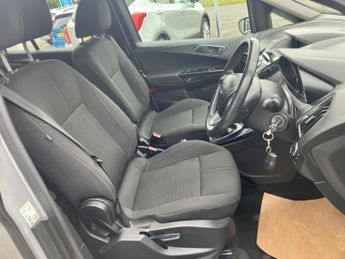 FORD B-MAX 1.4 ZETEC 5DR Manual