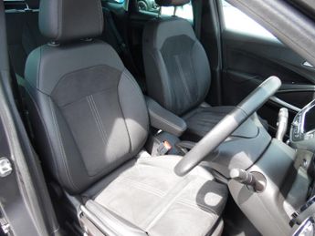 VAUXHALL CROSSLAND 1.2 ULTIMATE 5DR AUTOMATIC