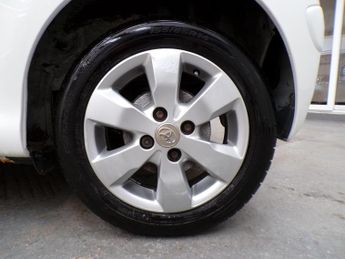 TOYOTA AYGO 1.0 VVT-I FIRE AC 3DR Manual