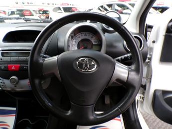 TOYOTA AYGO 1.0 VVT-I FIRE AC 3DR Manual