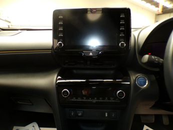 TOYOTA YARIS CROSS 1.5 PREMIERE EDITION 5DR Automatic