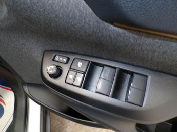 TOYOTA YARIS CROSS 1.5 PREMIERE EDITION 5DR Automatic