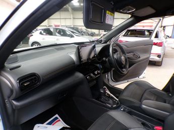 TOYOTA YARIS CROSS 1.5 PREMIERE EDITION 5DR Automatic