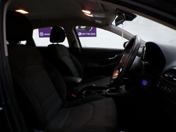 HYUNDAI I30 1.0 T-GDI SE CONNECT MHEV 5DR Automatic