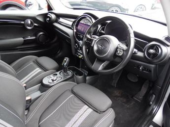 MINI HATCH COOPER S LEVEL 1 3DR AUTOMATIC