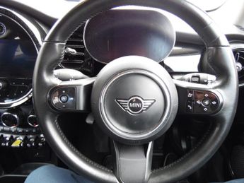 MINI HATCH COOPER S LEVEL 1 3DR AUTOMATIC